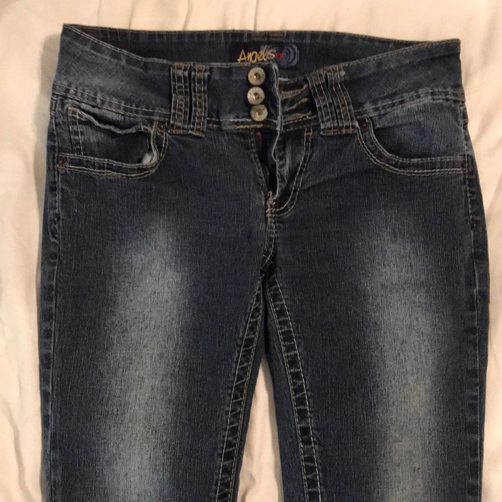 Angels Jean
